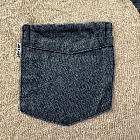 Levi Strauss & Co. Baseball Style T-Shirt Size Medium - Picture 6 of 15